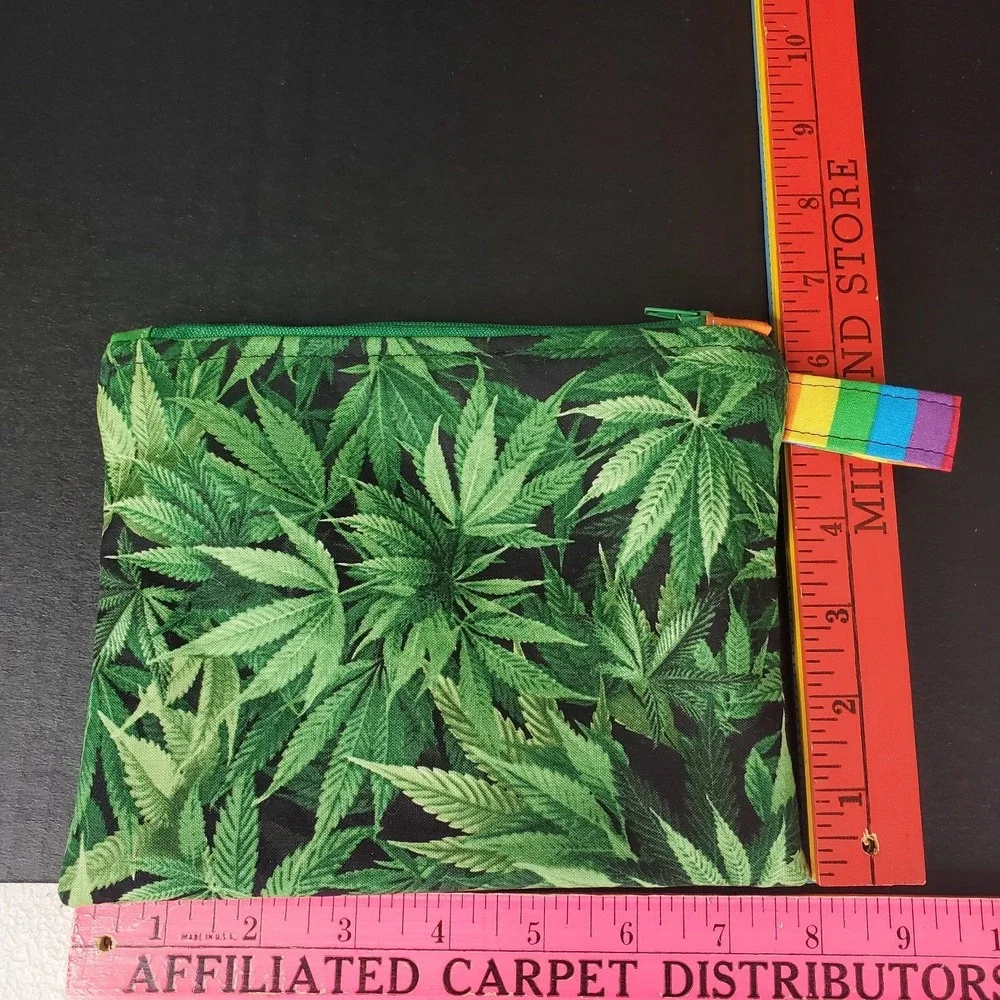 Marijuana Leaf Travel Pouch with Cockroach Bug Fabric Lining For Pipe Pot 8x6 in